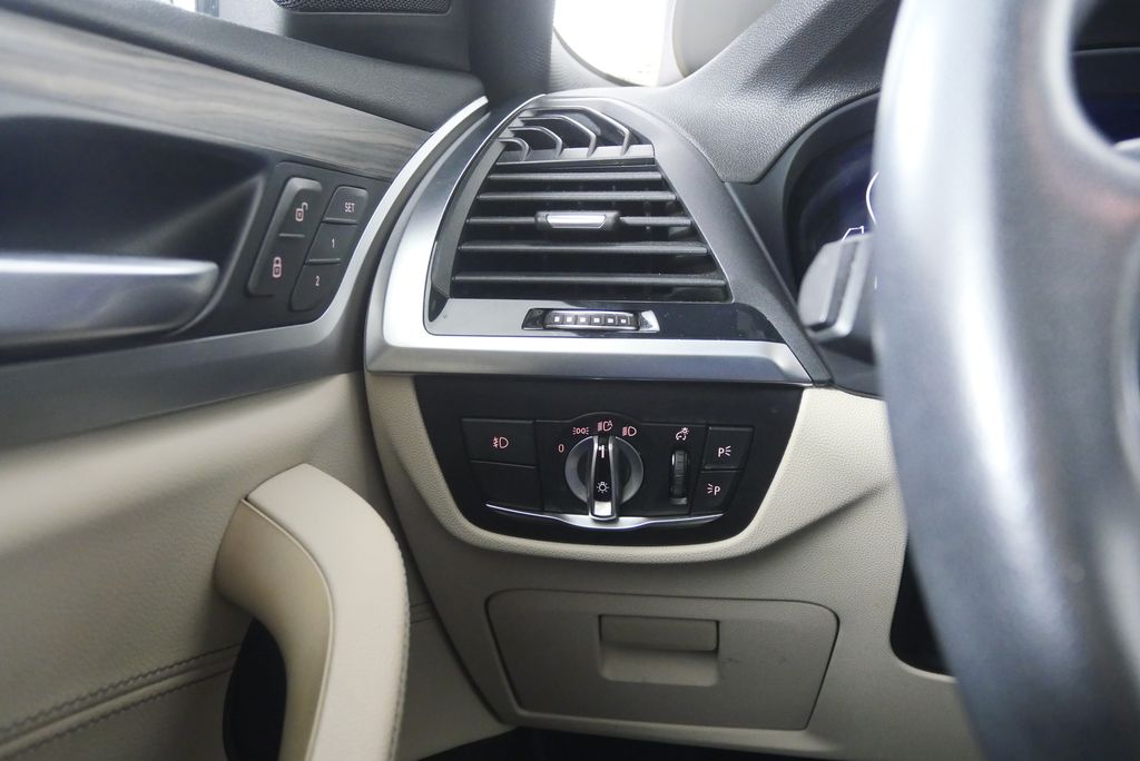 Thumbnail: 2020 BMW X3 - 20