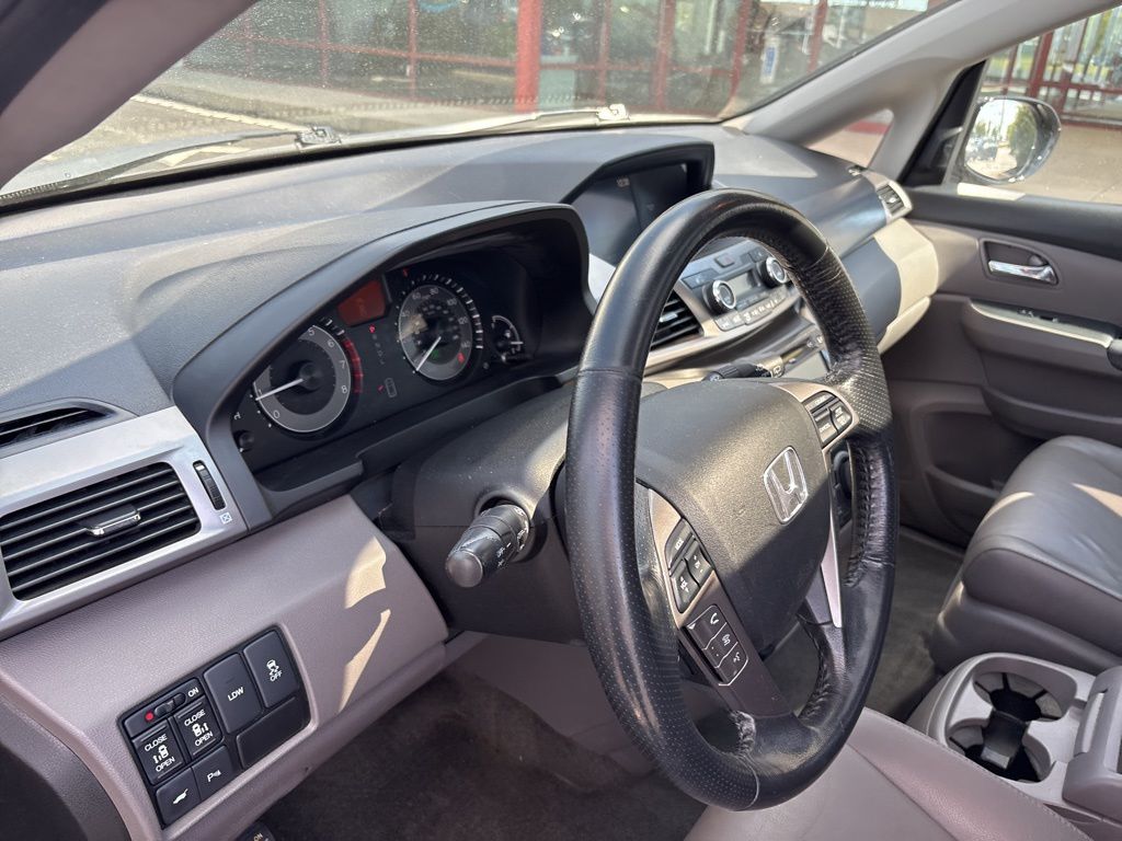2015 Honda Odyssey Touring Elite photo 33