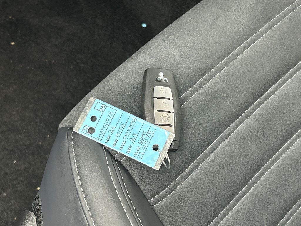 New 2026 Gray Mitsubishi SE image 55