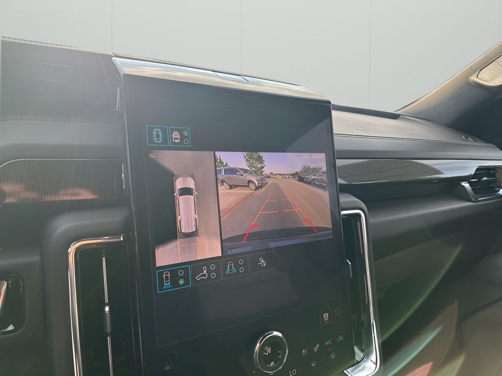 New 2026  GMC Elevation image 39