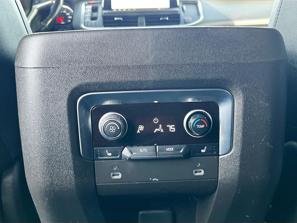 Used 2021 Black Chevrolet Premier image 27