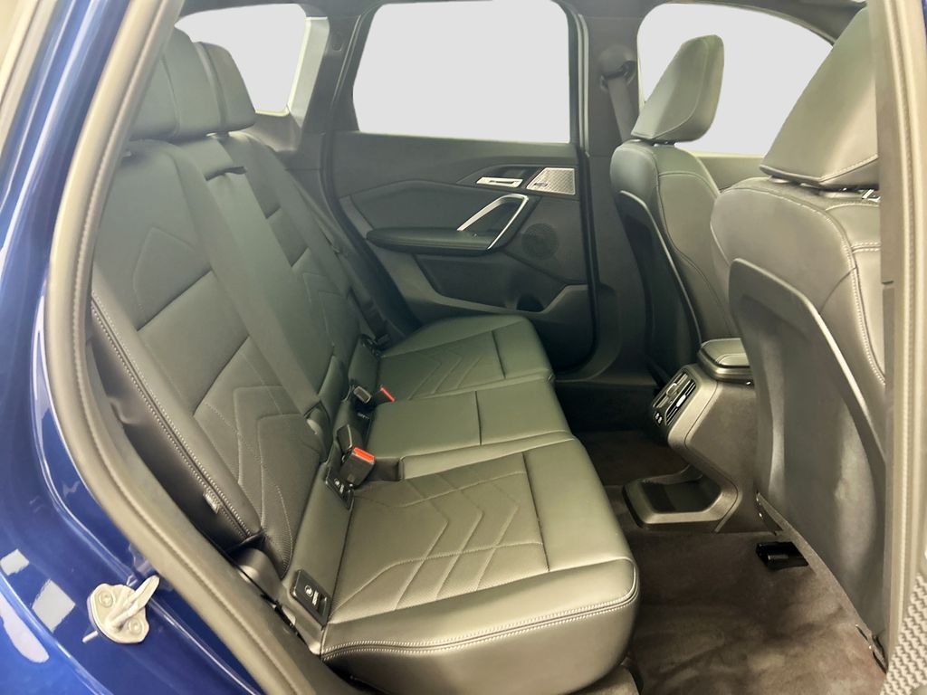 Thumbnail: 2025 BMW X1 - 20