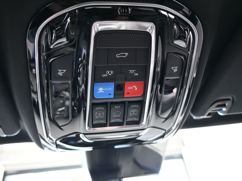 New 2026 Bright White Clearcoat Jeep Summit Obsidian image 27