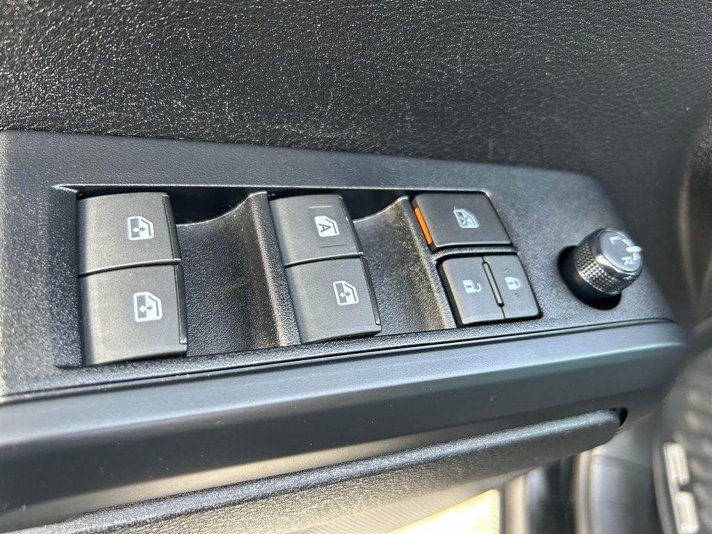 Thumbnail: 2021 Toyota Tacoma - 15
