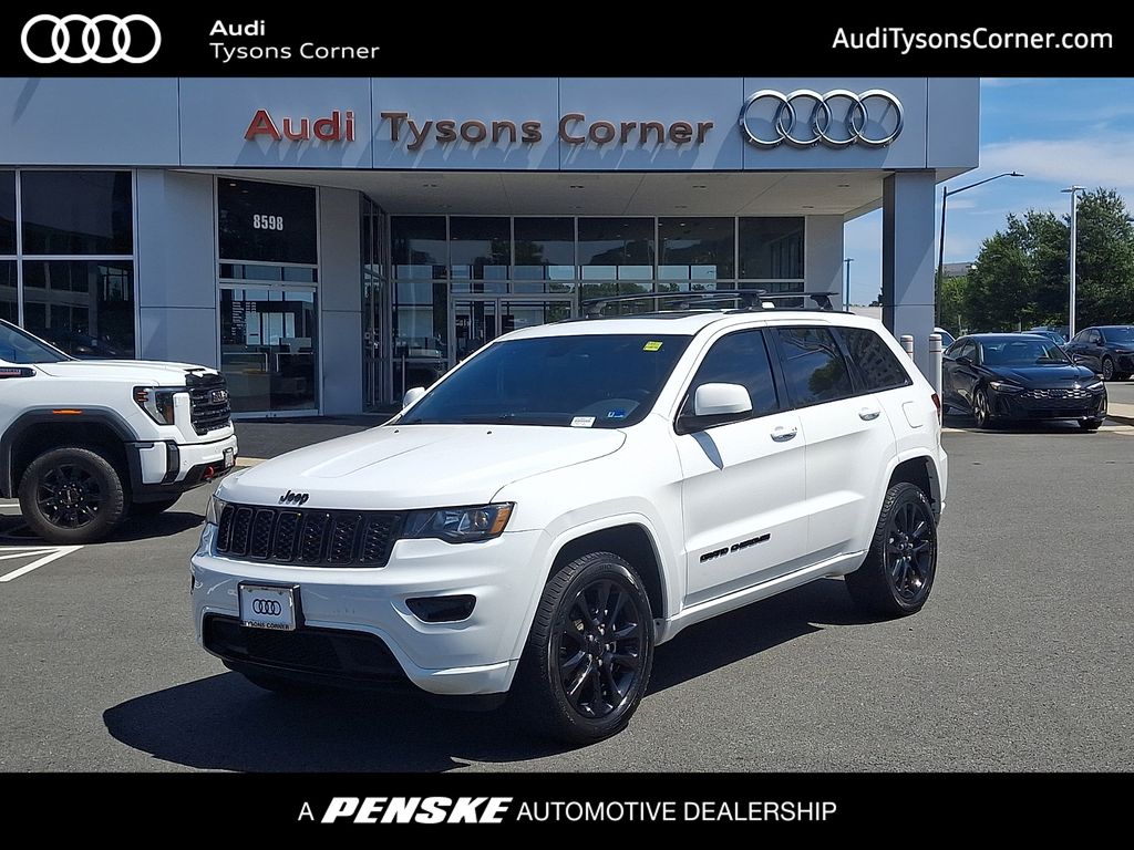 Thumbnail: 2018 Jeep Grand Cherokee - 1