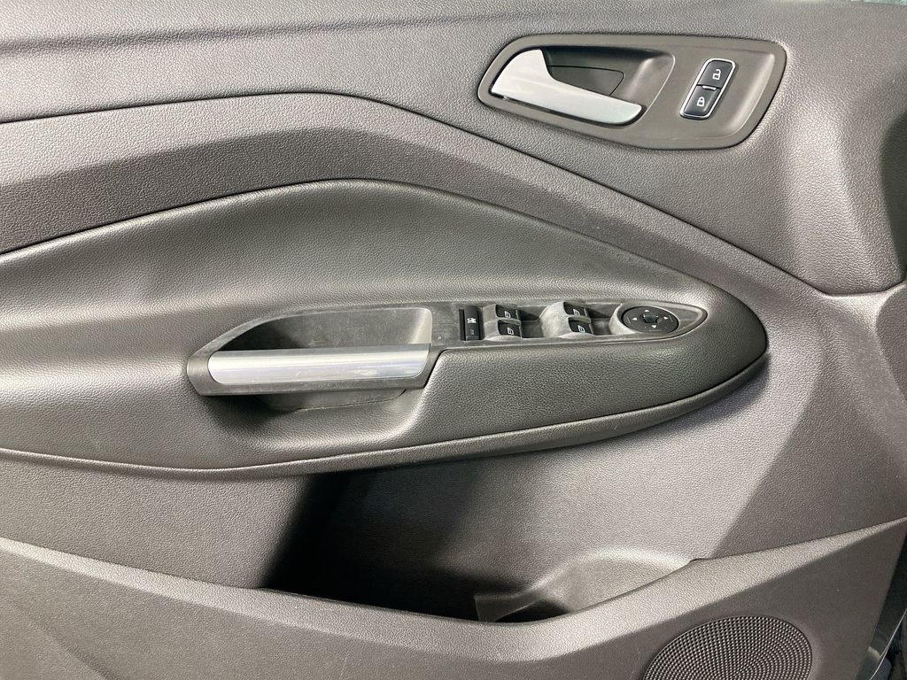 2014 Ford Escape SE photo