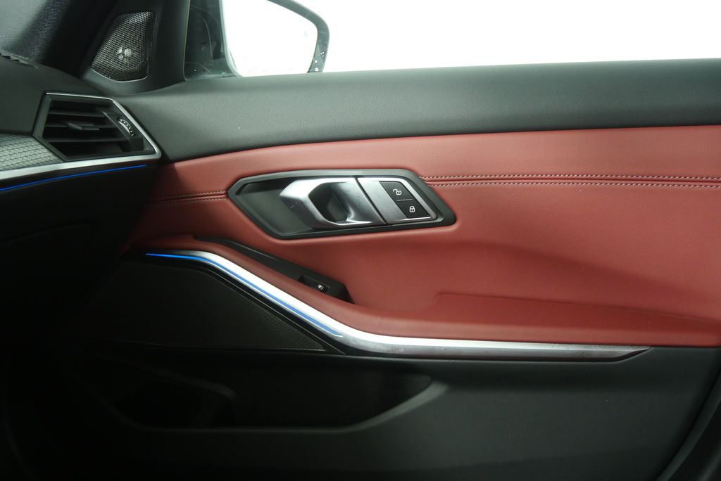 Thumbnail: 2023 BMW 3 Series - 29