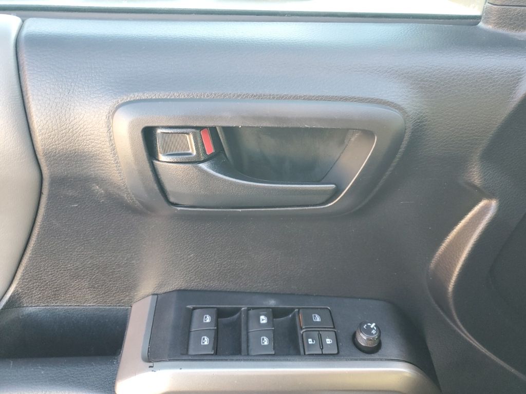 Used Car 2021 Toyota Tacoma  Sr5 For Sale Under $30,000 In Austin, Texas