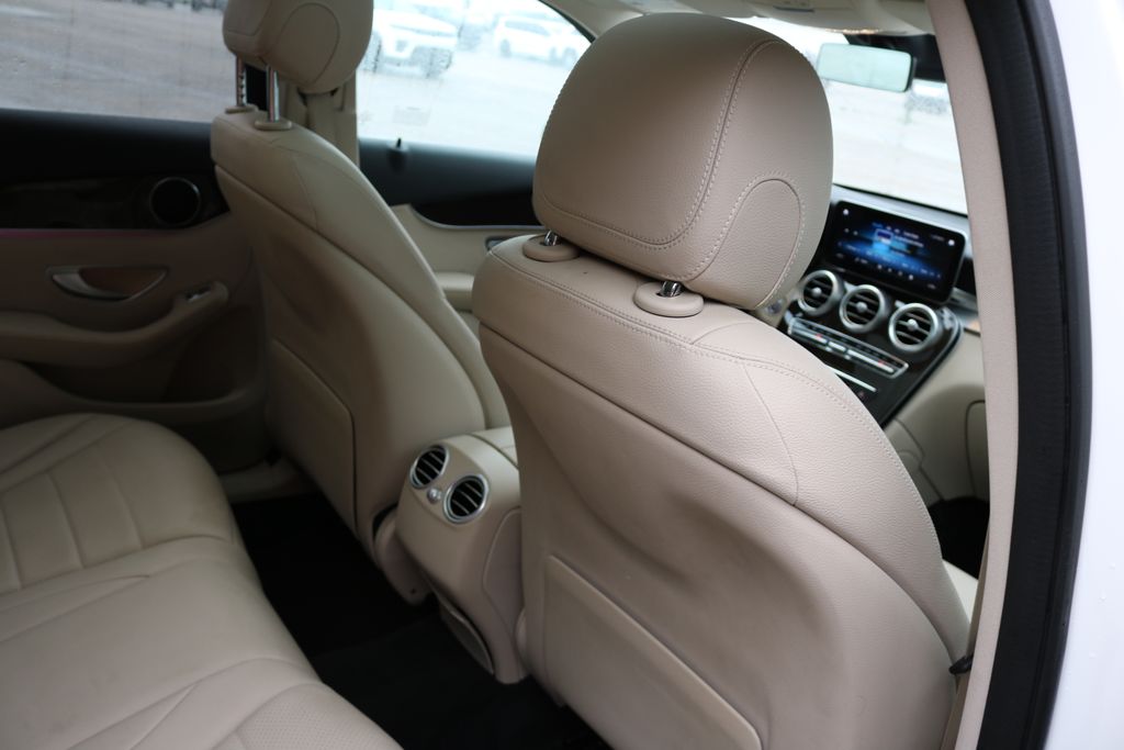 Used Car 2022 Mercedes-benz Glc  Glc 300 For Sale Under $35,000 In Austin, Texas