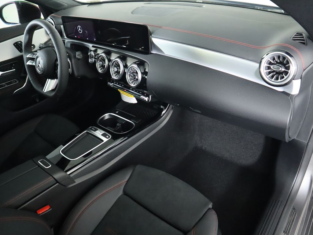 2025 Mercedes-Benz CLA 250 18