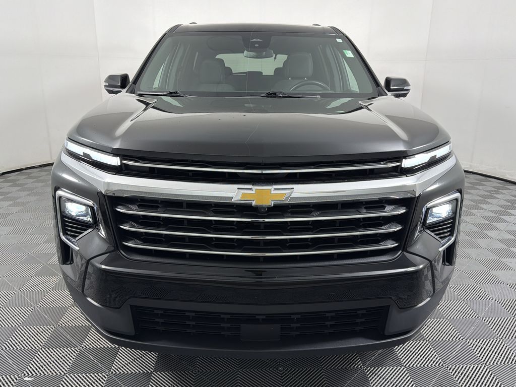 used 2024 Chevrolet Traverse car, priced at $31,900