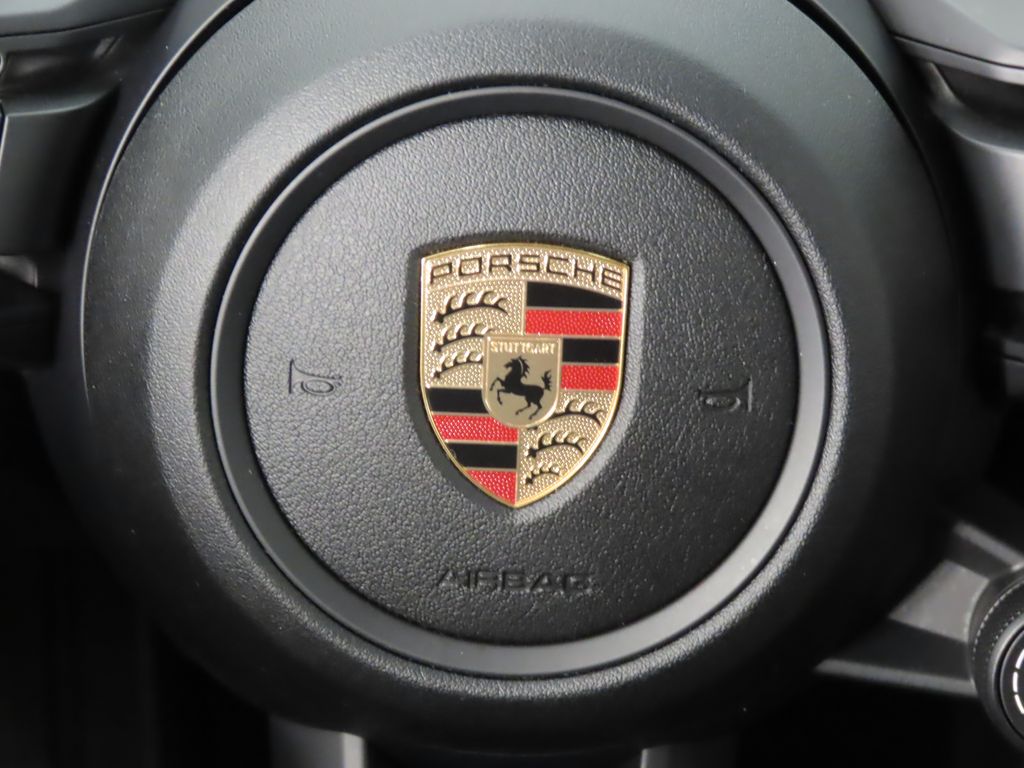 Thumbnail: 2020 Porsche 911 - 20