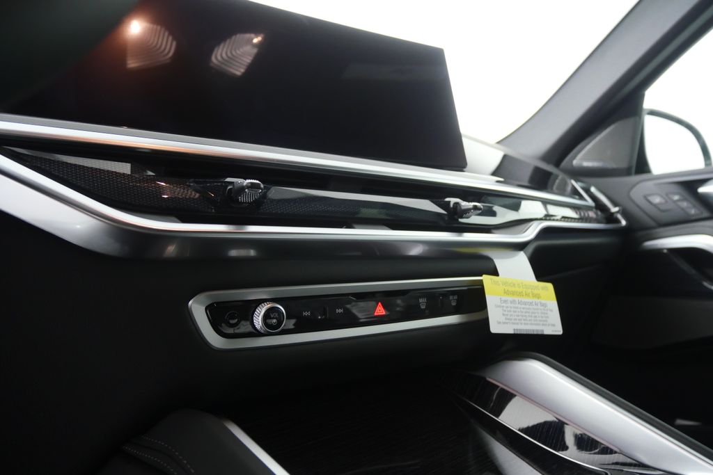 Thumbnail: 2026 BMW X6 - 17