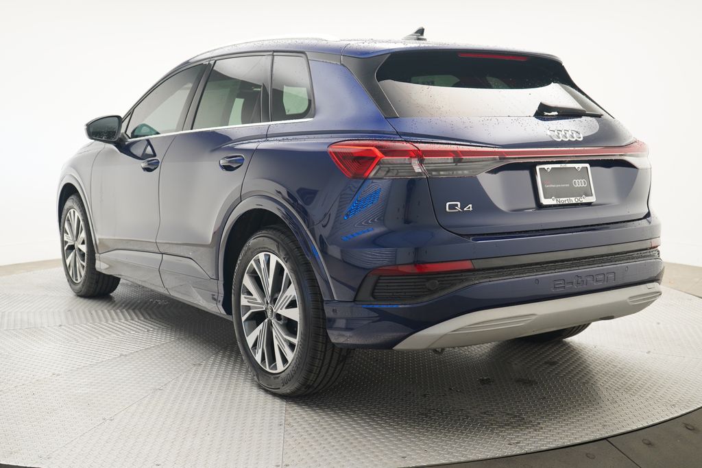 Thumbnail: 2023 Audi Q4 e-tron - 3