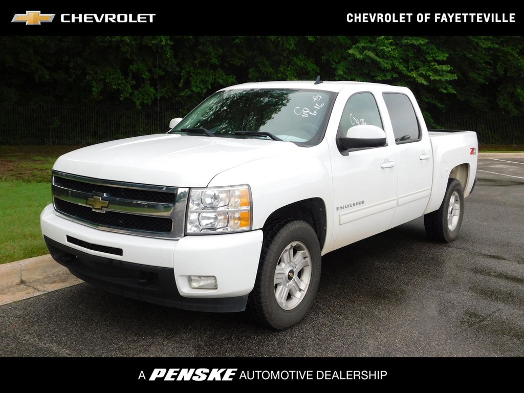2009 Chevrolet Silverado 1500 LTZ Hero Image