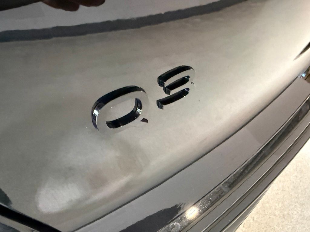 Thumbnail: 2026 Audi Q3 - 9