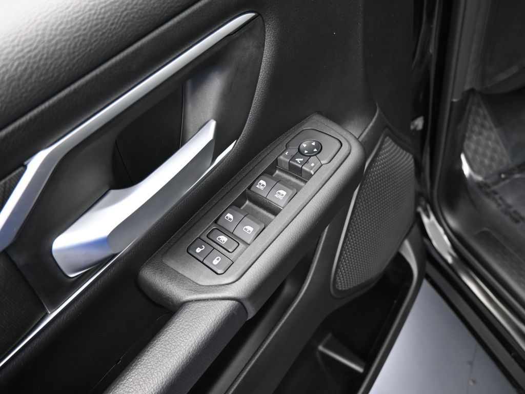 Used 2025 Diamond Black Crystal Pearlcoat Ram Big Horn/Lone Star image 13