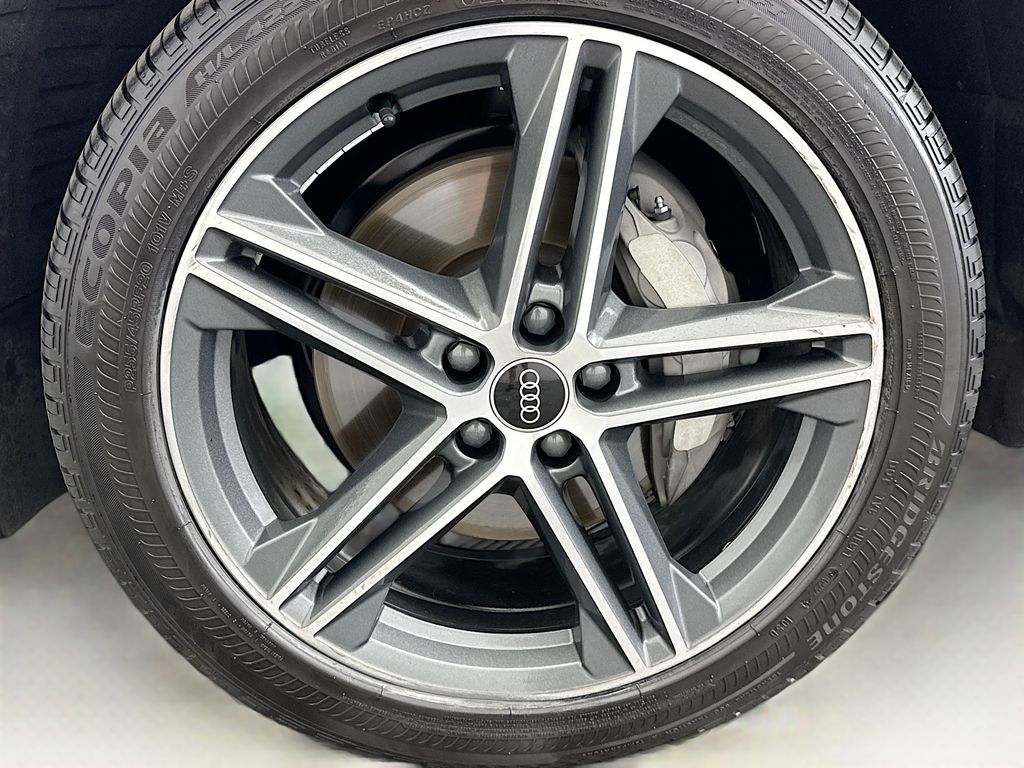 Thumbnail: 2023 Audi Q5 - 28