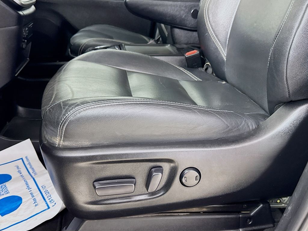 Used Car 2020 Toyota Sienna  For Sale Under $30,000 In Austin, Texas