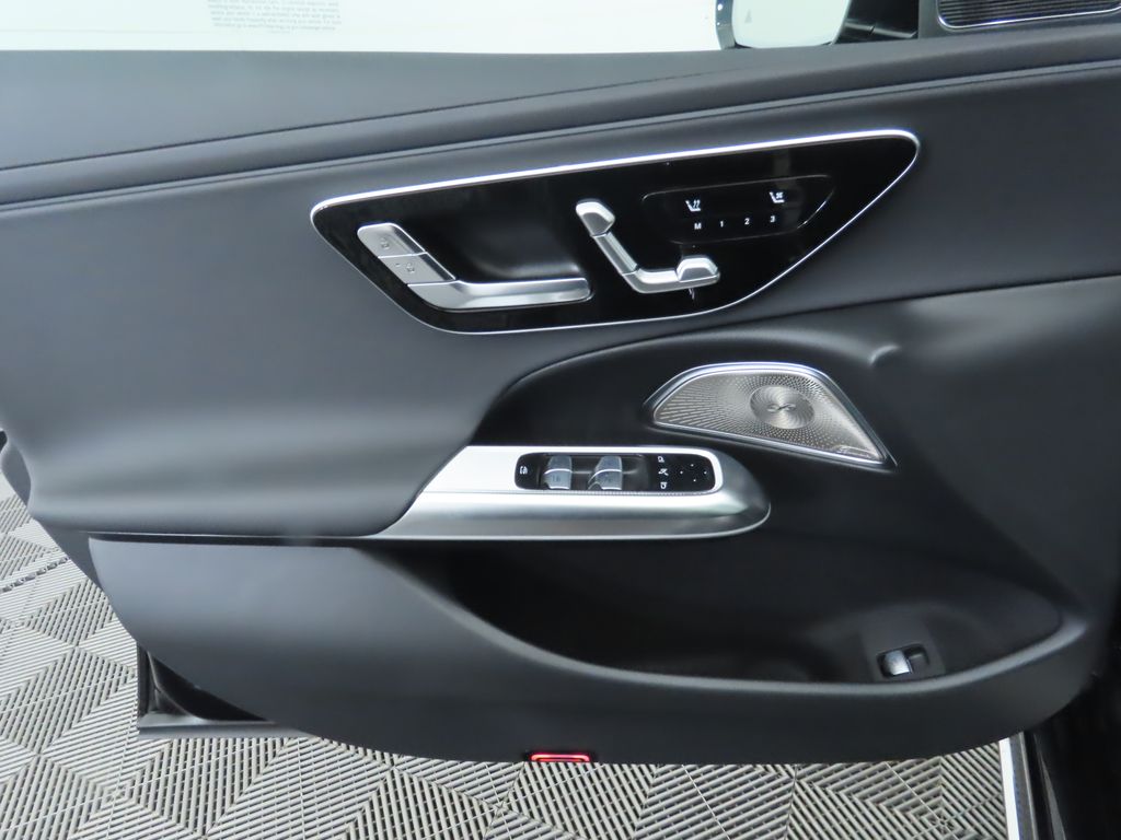 Thumbnail: 2026 Mercedes-Benz E-Class - 26