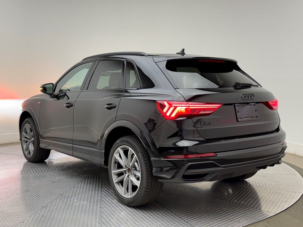 2025 Audi Q3  6