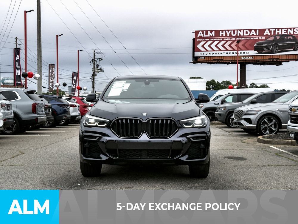 Used 2022 Black BMW M50i image 3