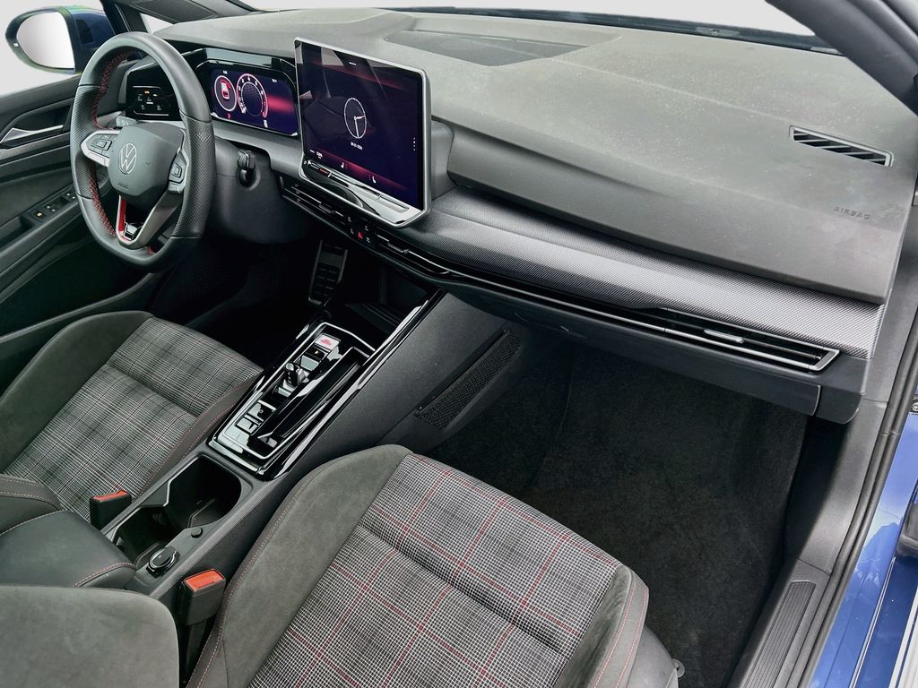 Thumbnail: 2025 Volkswagen Golf - 16