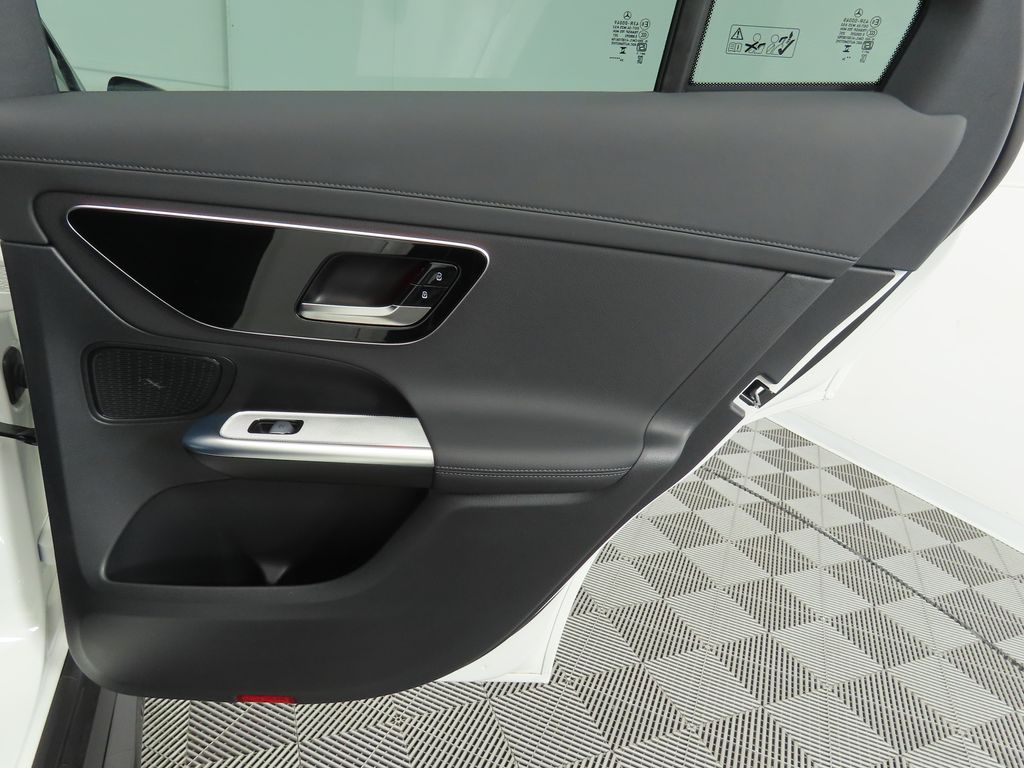 2025 Mercedes-Benz GLC 43 AMG 27