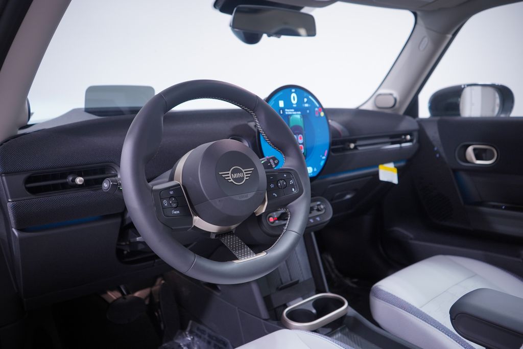 Thumbnail: 2025 MINI Cooper Hardtop - 6