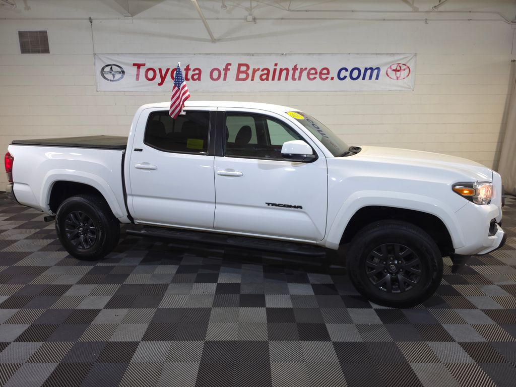 View vehicle photo 2