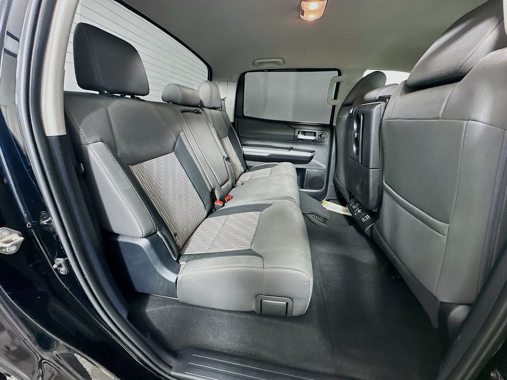 Thumbnail: 2015 Toyota Tundra - 26