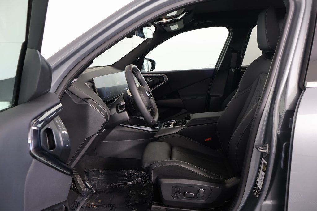 Thumbnail: 2025 BMW X3 - 10