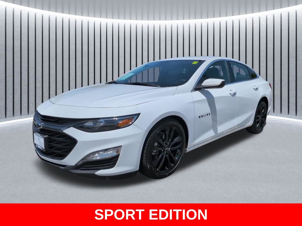 Summit White 2024 Chevrolet Malibu Sedan Front-Wheel Drive Continuously Variable Transmission