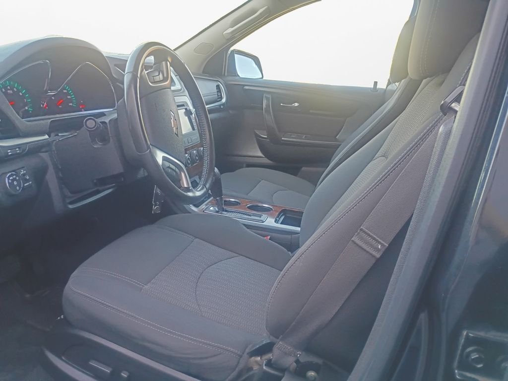 Used Car 2013 Chevrolet Traverse  Lt For Sale Under $10,000 In Austin, Texas