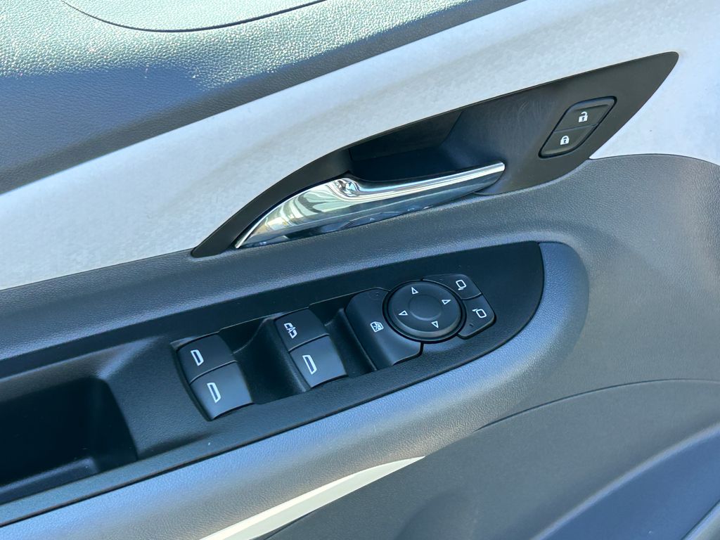 2021 Chevrolet Bolt EV LT 12