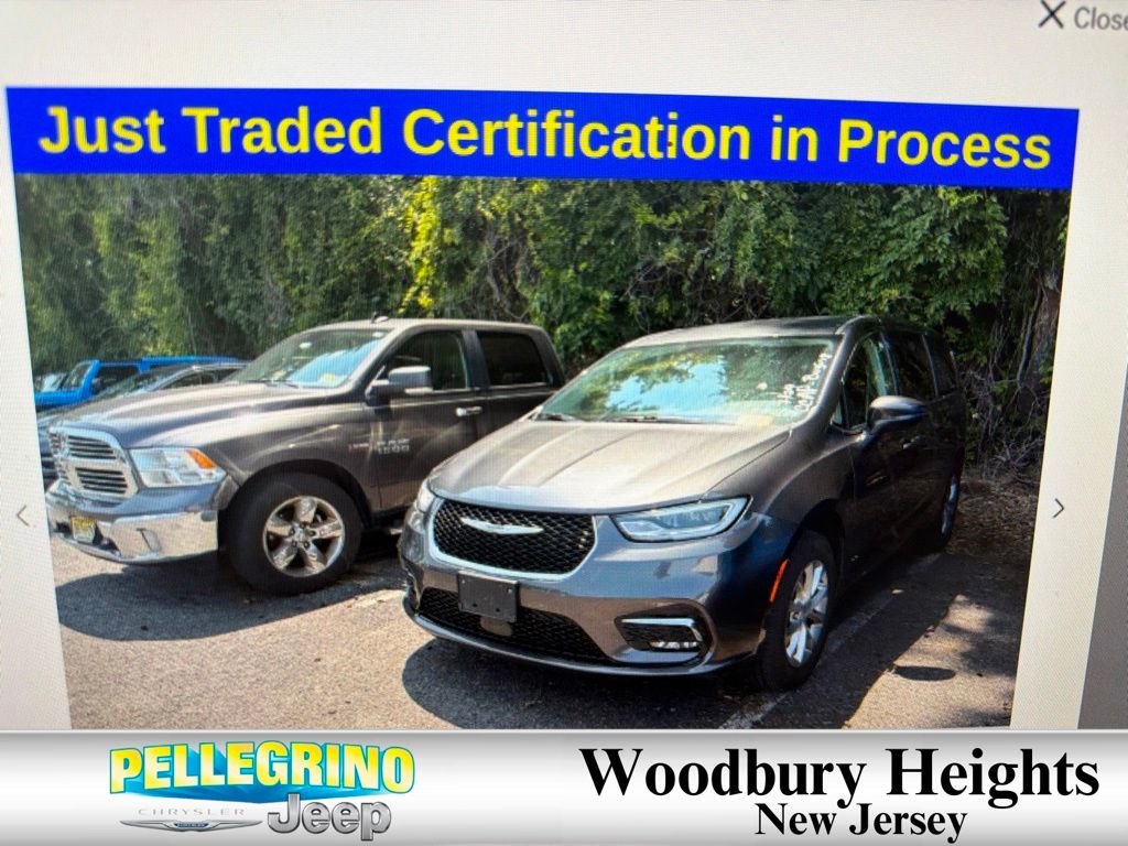 Gray (Granite Crystal Metallic Clearcoat) 2023 Chrysler Pacifica Minivan All-Wheel Drive 9-Speed Automatic
