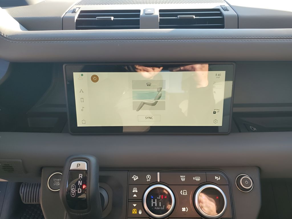 Used Car 2024 Land Rover Defender 110  X-dynamic Se For Sale Under $70,000 In Austin, Texas