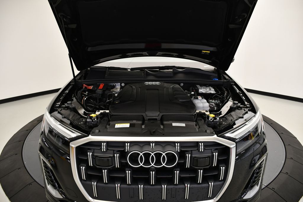 2025 Audi Q7 Premium 11