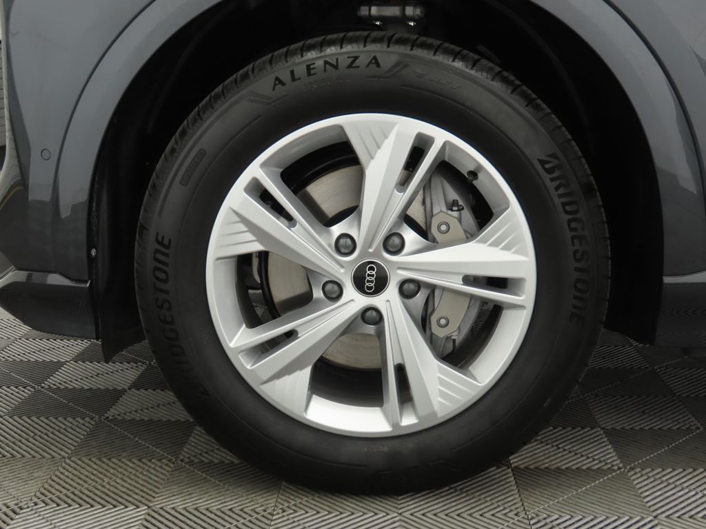 2025 Audi Q6 e-tron Premium 31