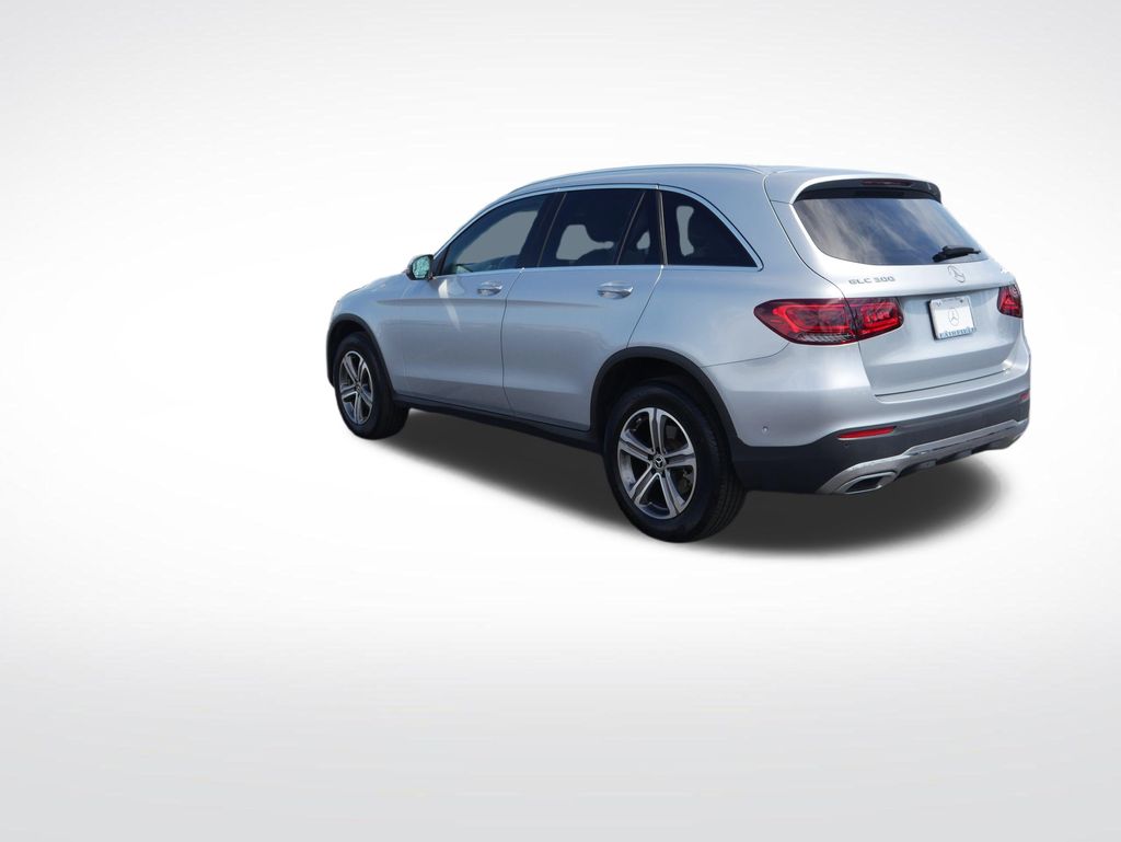 Thumbnail: 2022 Mercedes-Benz GLC - 3
