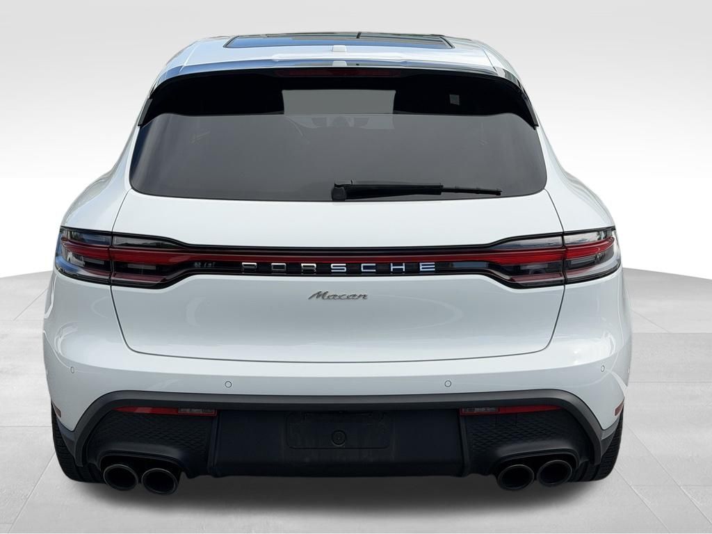 2022 Porsche Macan 