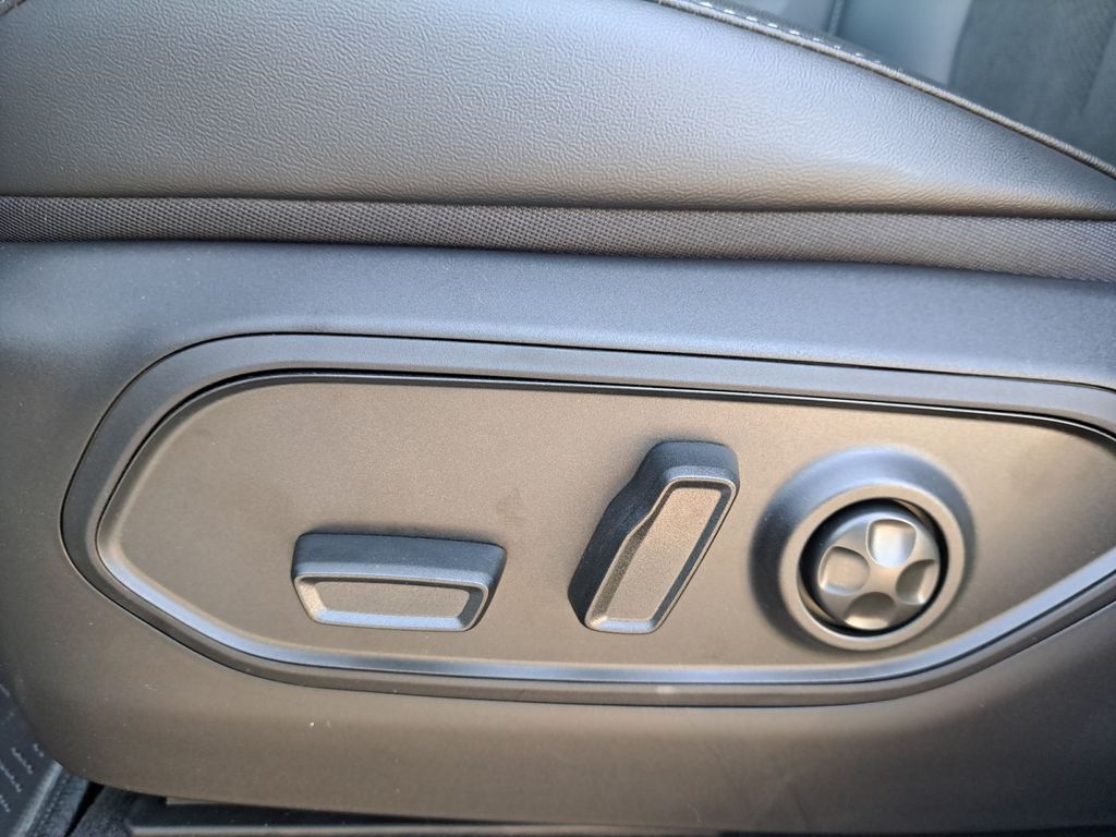 New Car 2025 Jeep Grand Cherokee L  Altitude X For Sale Under $40,000 In Austin, Texas