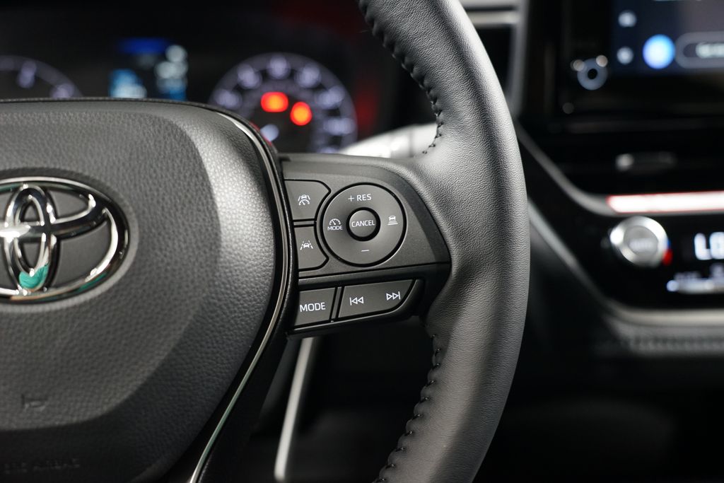 2025 Toyota Corolla SE 13