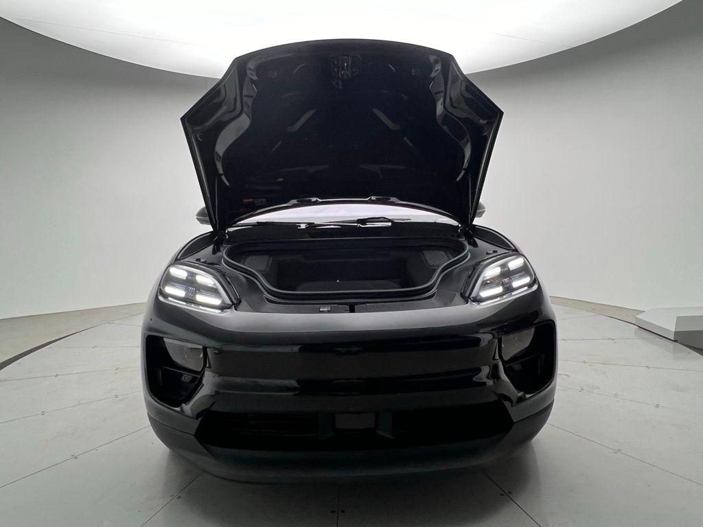 Thumbnail: 2025 Porsche Macan - 28