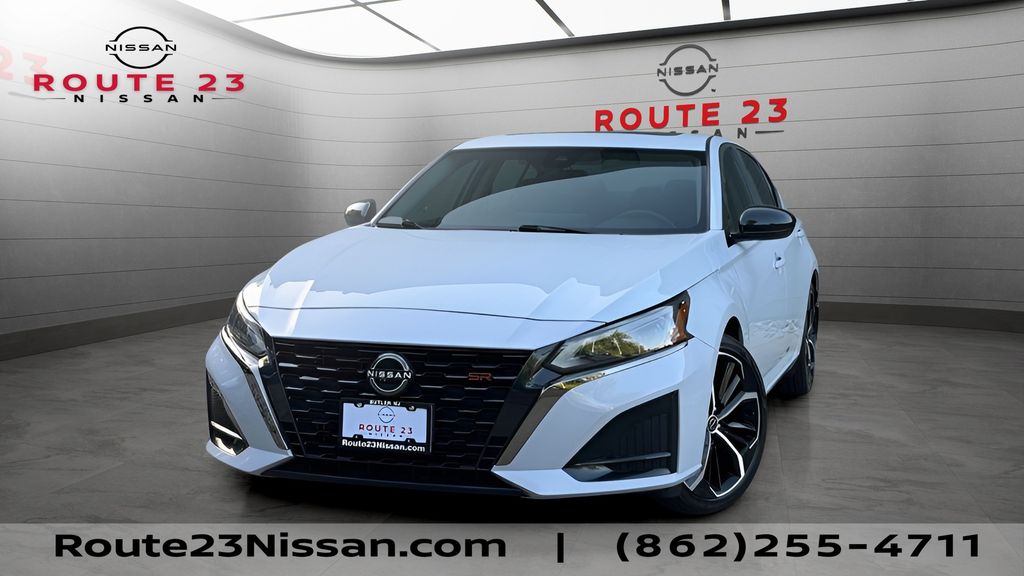 Gray Sky Pearl 2024 Nissan Altima Sedan Front-Wheel Drive Continuously Variable Transmission