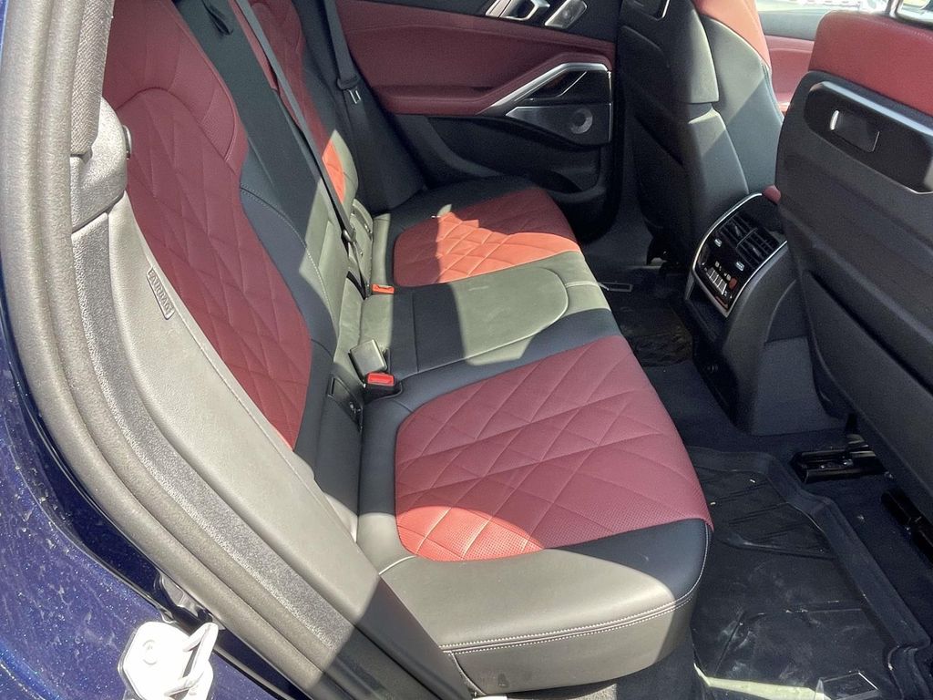 Used 2025 Blue BMW M60i image 23