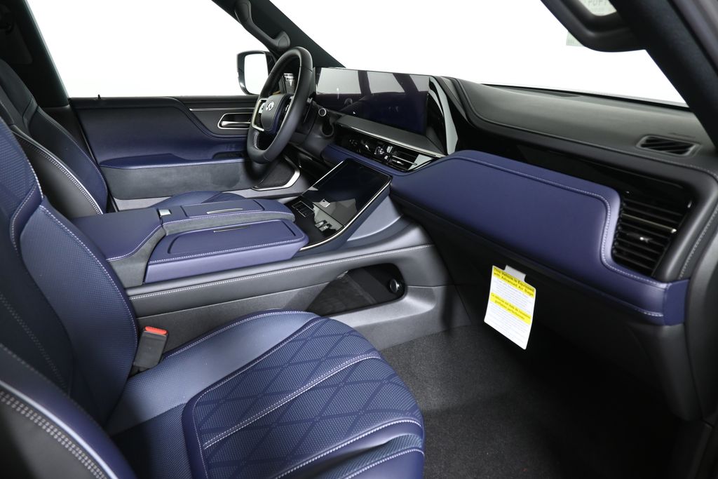 Thumbnail: 2026 INFINITI QX80 - 21