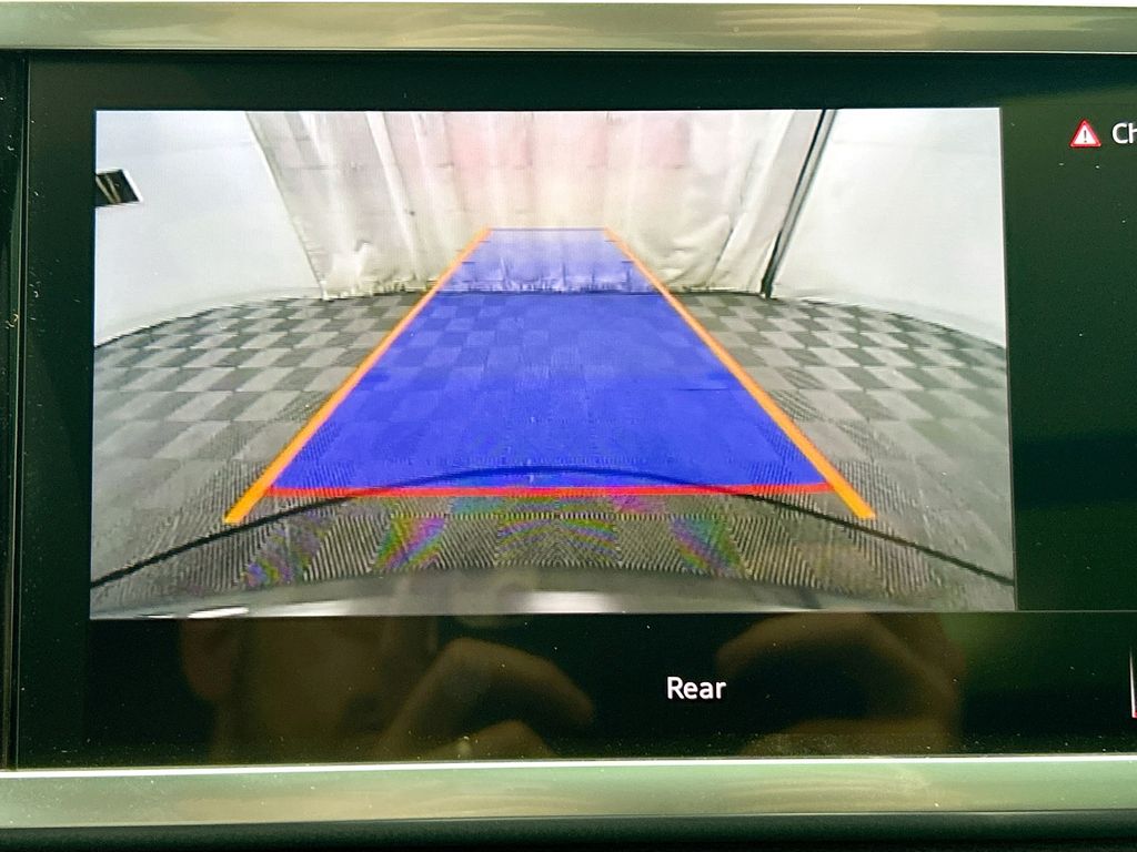 Thumbnail: 2025 Audi Q3 - 14