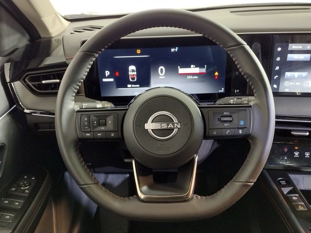 2025 Nissan Kicks SR - Photo 12