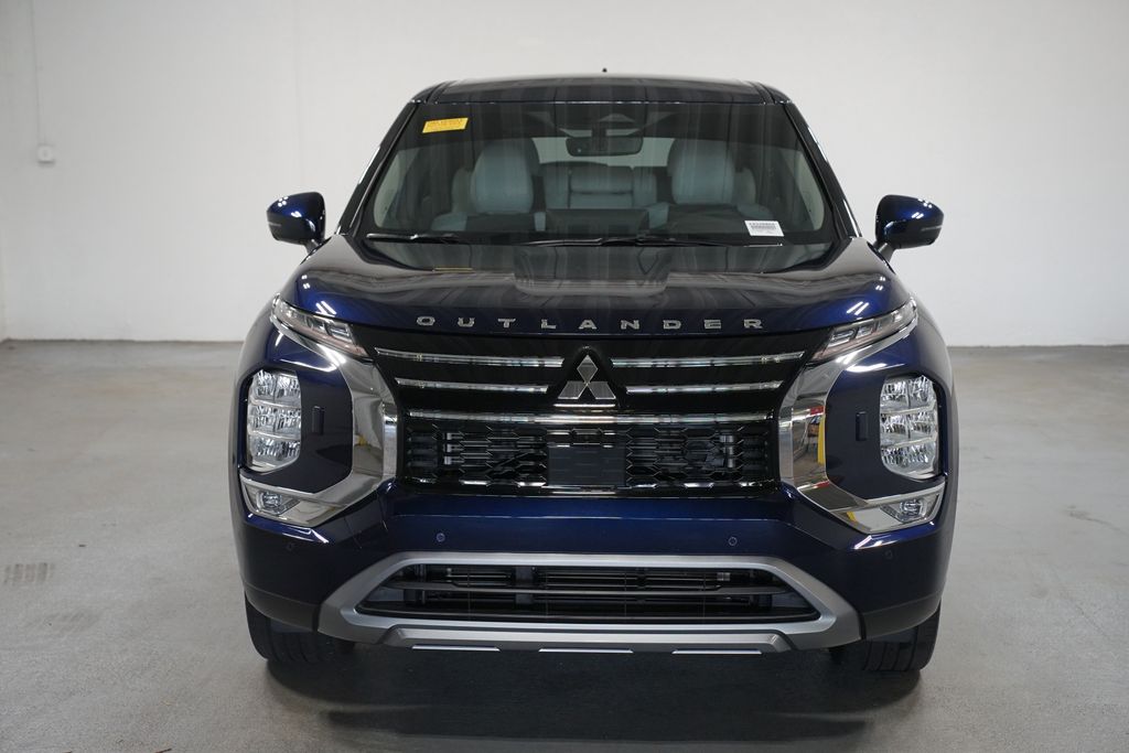 Thumbnail: 2025 Mitsubishi Outlander - 2